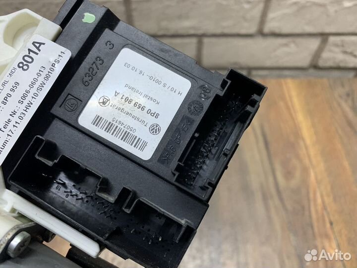 Audi A3 8P Моторчик стеклоподъемника LH RH