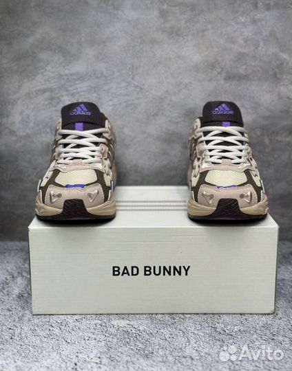 Кроссовки adidas response cl bad bunny