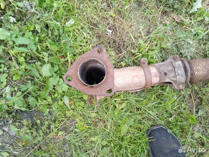 Приемная труба Nissan Primera p10