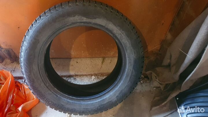 Gislaved Nord Frost 200 215/60 R17