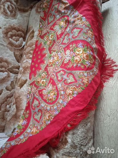 Павлопосадский платок шерсть 146/146