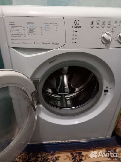 Стиральная машина бу indesit