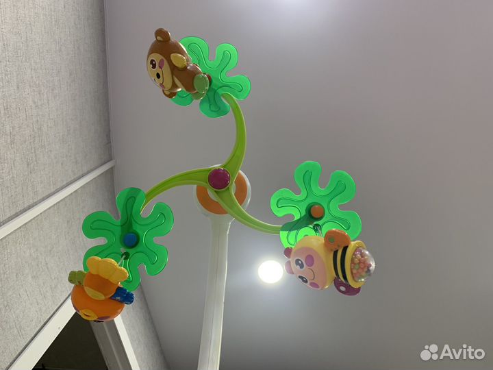 Мобиль на детскую кроватку