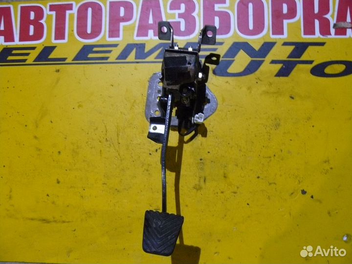 Педаль сцепления для Hyundai Santa Fe CM