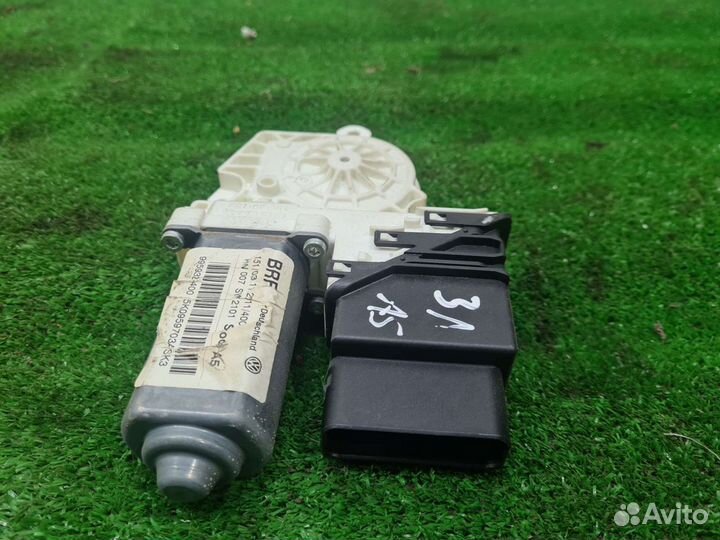 Мотор стеклоподъемника зл Skoda Octavia A5