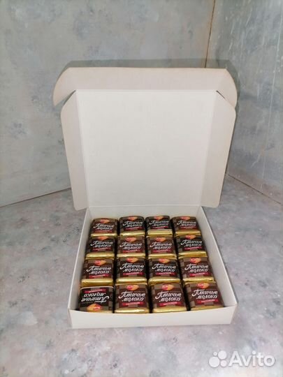 Коробочка для шокобоксов