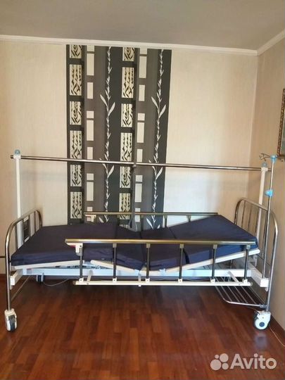 Медицинская кровать