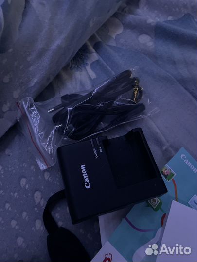 Фотоаппарат Canon eos 2000d