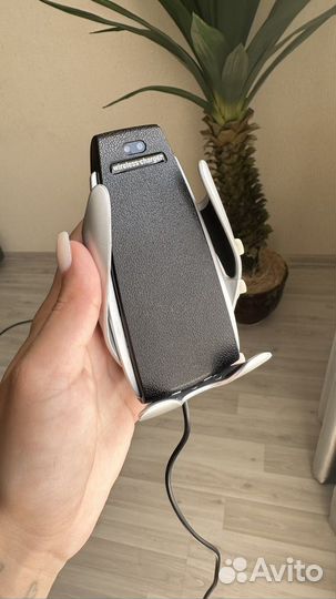 Сенсорная беспроводная зарядка Smart Sensor S5