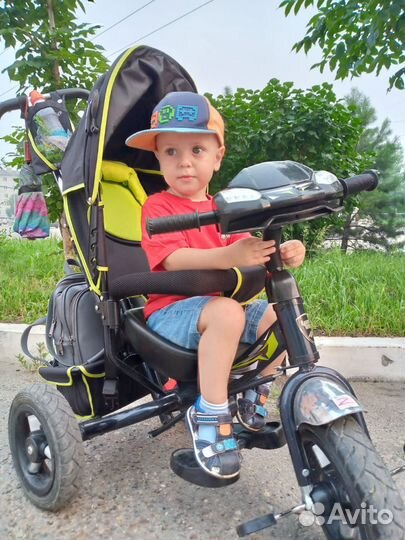 Детский велосипед трехколесный с ручкой