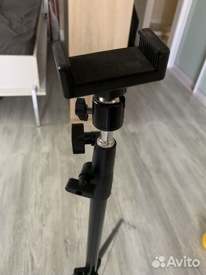 Штатив напольный для телефона от 70 до 210 см