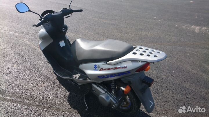Скутер Suzuki Avenis 150