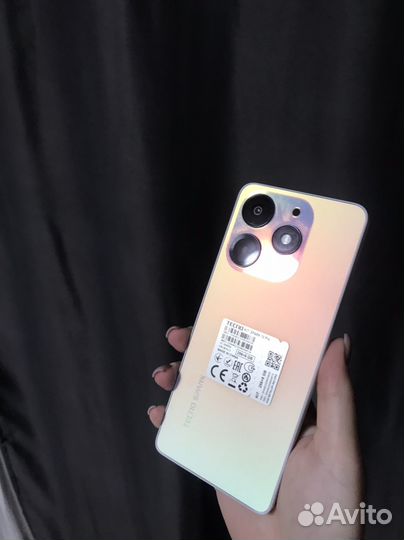 TECNO Spark 10 Pro, 8/256 ГБ
