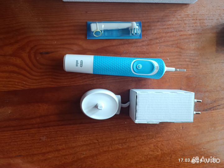 Зубная щетка oral b