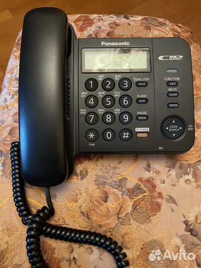 Телефон Panasonic KX-TS2358RU