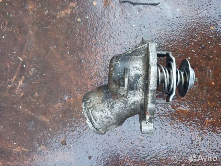 Термостат Mercedes ML164 S221 W273