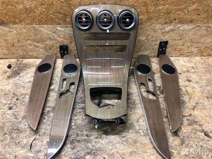 Консоль салона (кулисная часть) Mercedes GLC(X253)