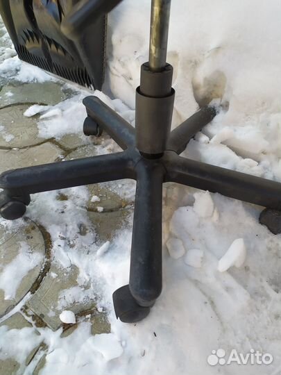 Компьютерное офисное кресло