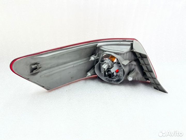 Фонарь наружный правый Toyota Camry V40/V45