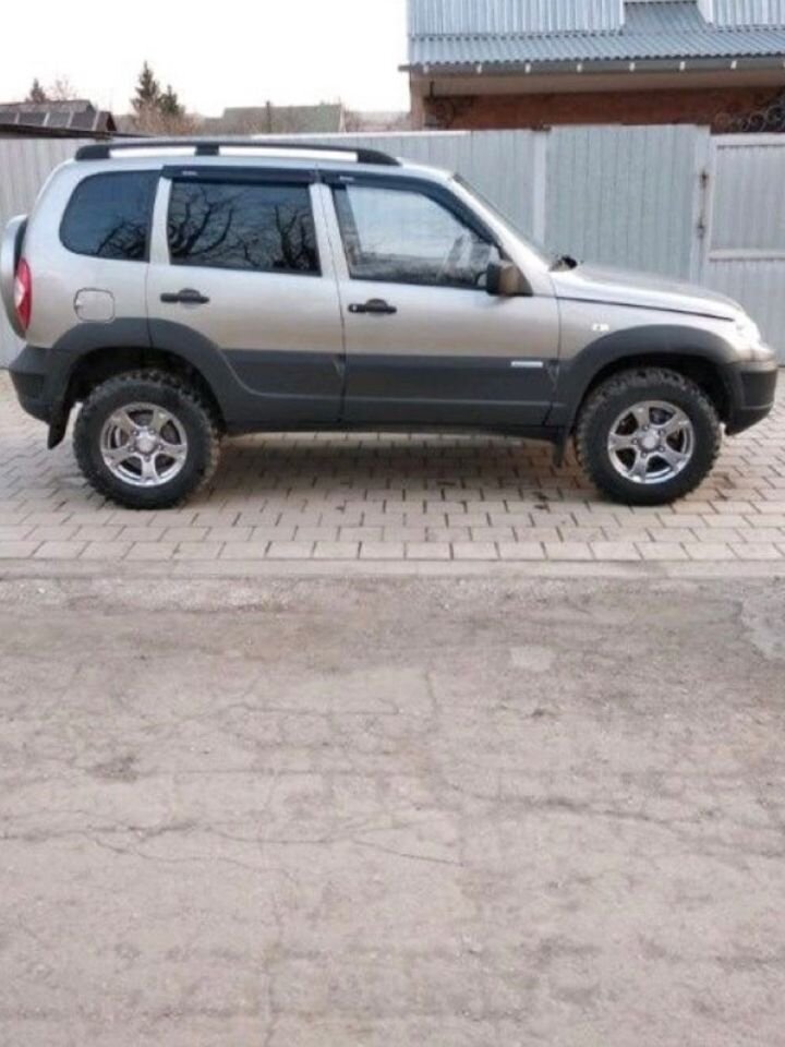 Chevrolet Niva: фото владельца