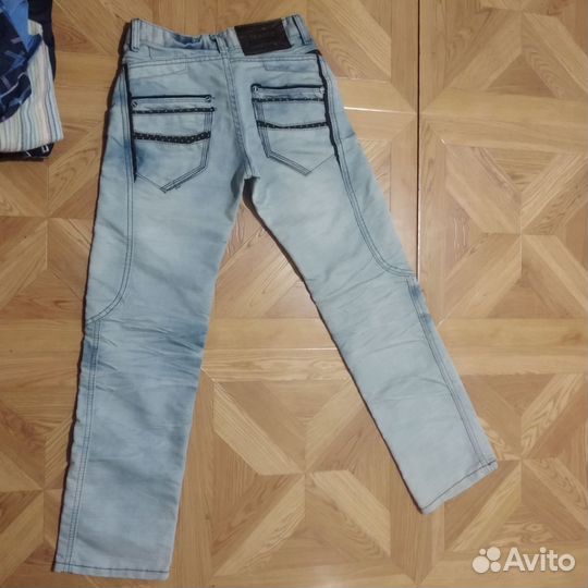 Джинсы