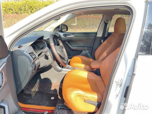 Volkswagen T-Cross 1.5 AMT, 2020, 49 000 км