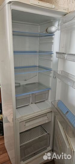 Холодильник бу indesit