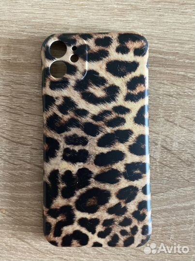 Чехол на iPhone 11