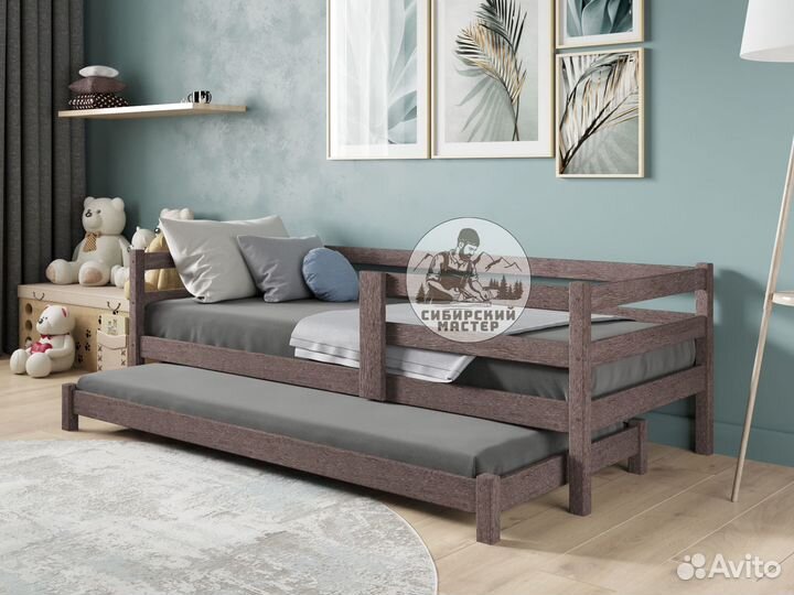 Кровать детская деревянная
