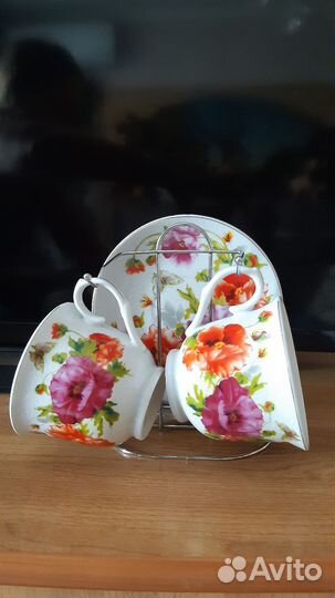 Чайная пара на подставке