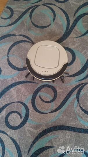 Робот пылесос