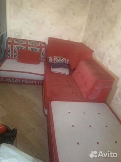 Продается диван в хорошем состоянии