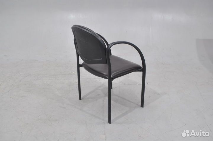 Кресло для переговорной