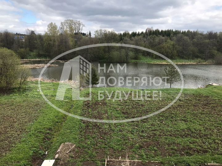 Дом 268 м² на участке 16 сот.