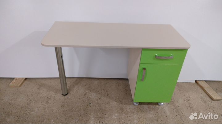 Столы для учеников