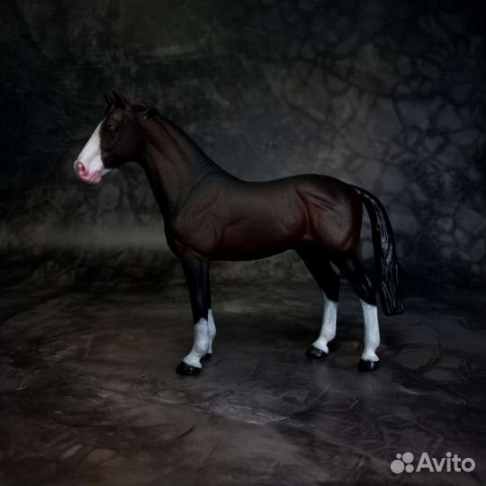 Фигурка лошади коллекта