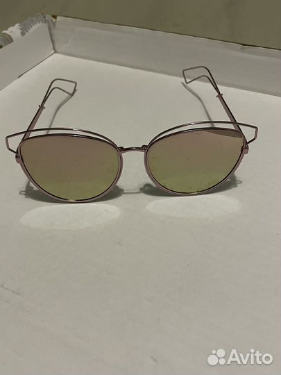 Солнцезащитные очки женские
