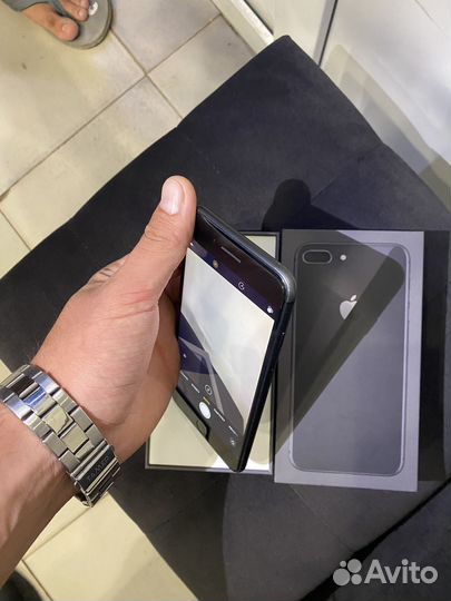 Телефон iPhone 8 plus