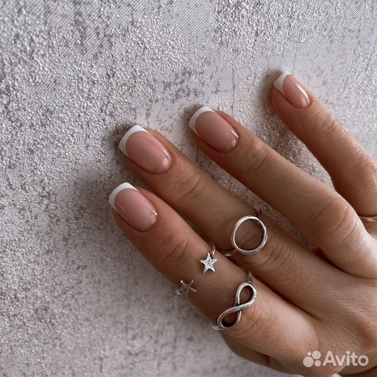 Маникюр с покрытием гель-лак