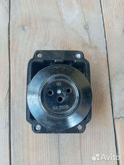 Розетки встраиваемые