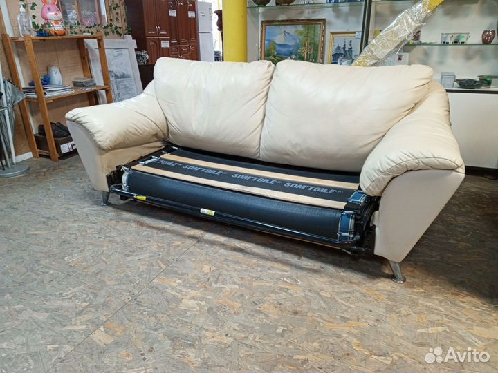 Диван кожаный