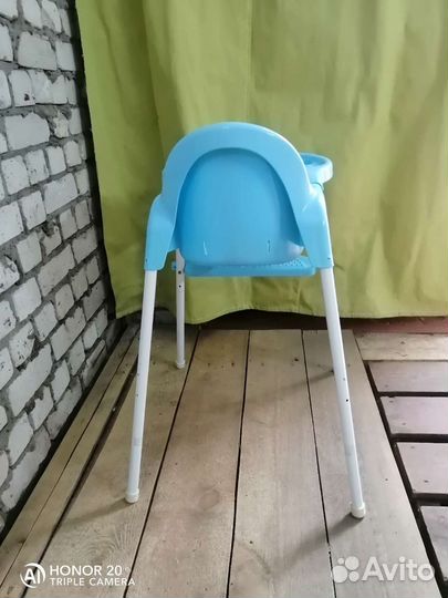Стульчик для кормления IKEA с подножкой