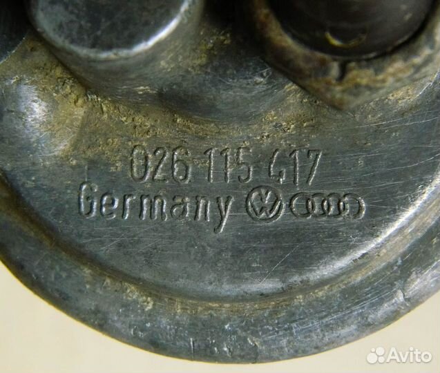 Кронштейн масляного фильтра Audi 80 B3 1.8