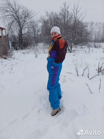 Горнолыжный комбинезон