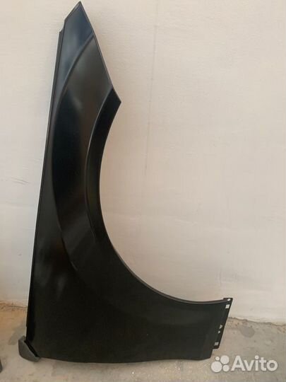 Крыло переднее правое Mercedes Benz C200 W204