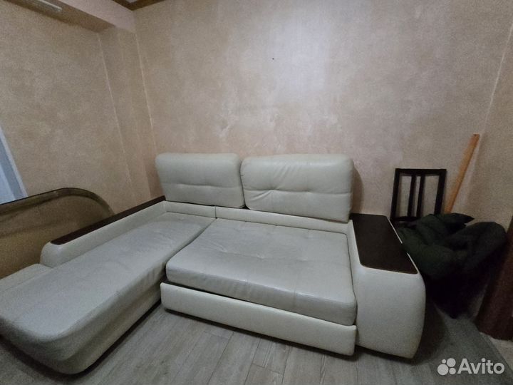 Угловой диван