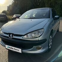 Peugeot 206 1.4 AT, 2005, битый, 198 558 км, с пробегом, цена 480 000 руб.