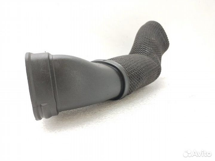 Патрубок воздушного фильтра правый Mercedes-Benz