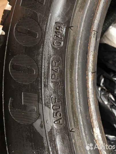 Goodyear Ultragrip Ice Arctic 205/55 R16