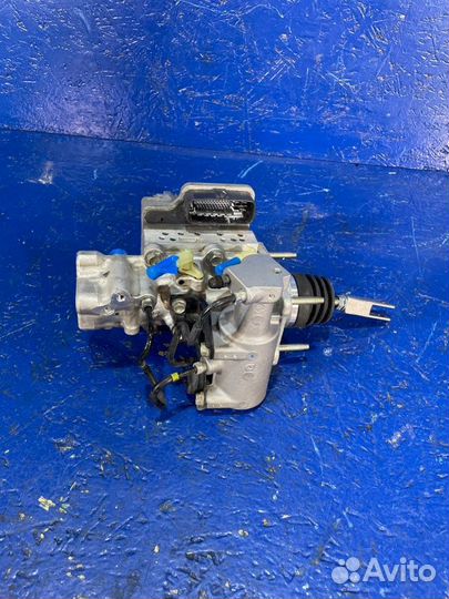 Блок абс Lexus Nx 300H 2arfxe 2017